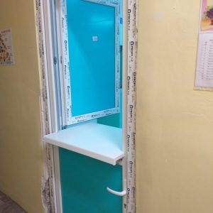 DOTAREA BLOCULUI ALIMENTAR AL INSTITUȚIEI CU UȘĂ DE DESERVIRE